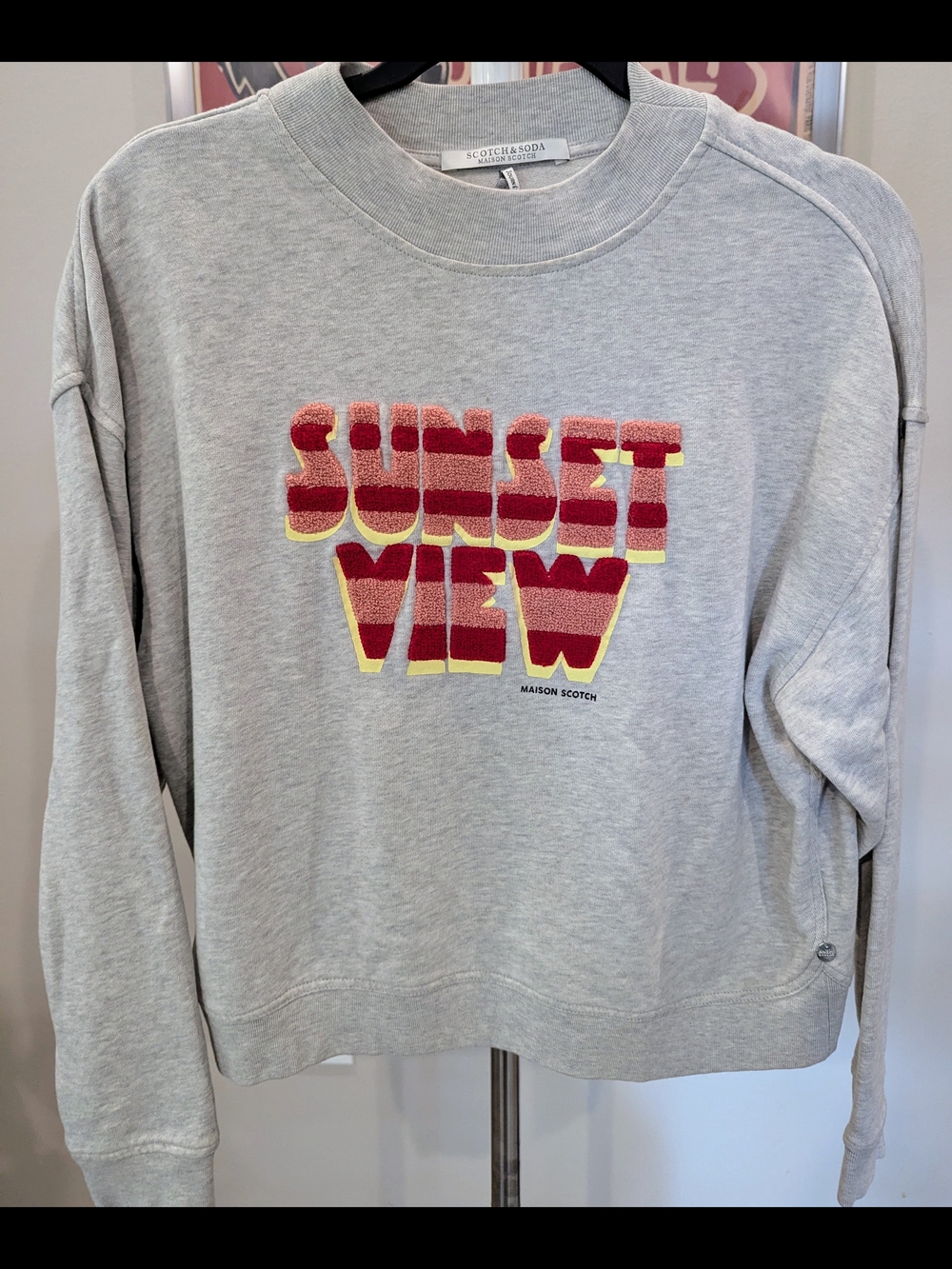 $20 Scotch & Soda XS Maison Scotch Gray Sunset View Embroidered Sweatshirt EUC